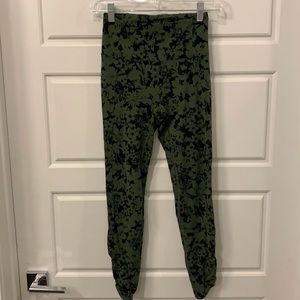 Lululemon 28” Floral Print Leggings